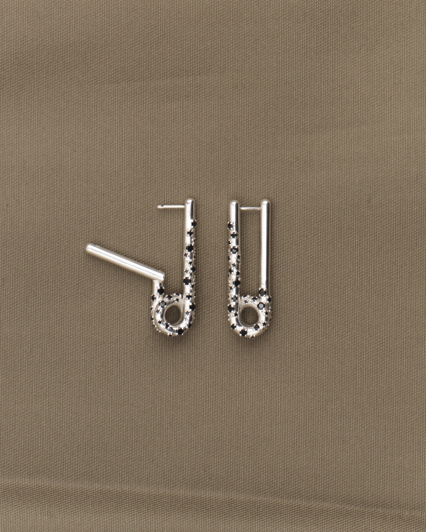 オニキス付きロブスターイヤリング