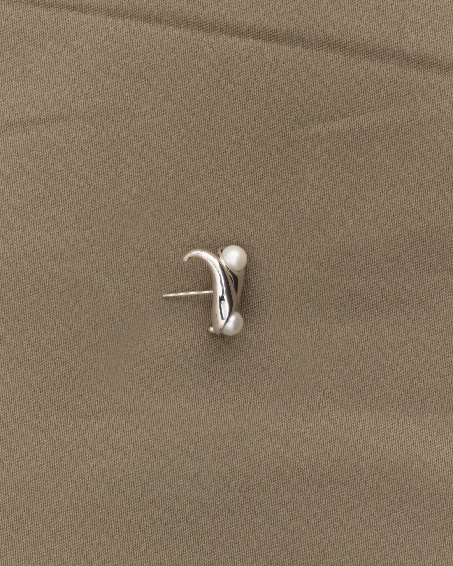 Double Pearl Ear Cuff