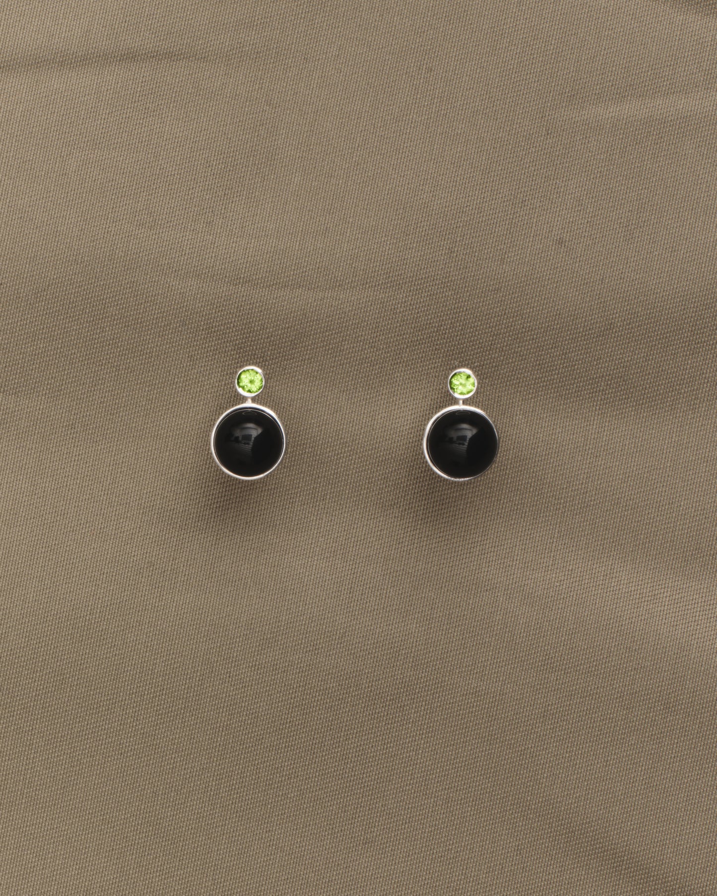 Small Noir Spheres